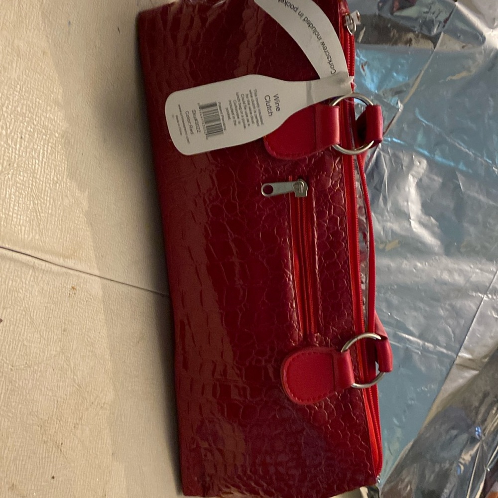 Wine clutch, insulated red